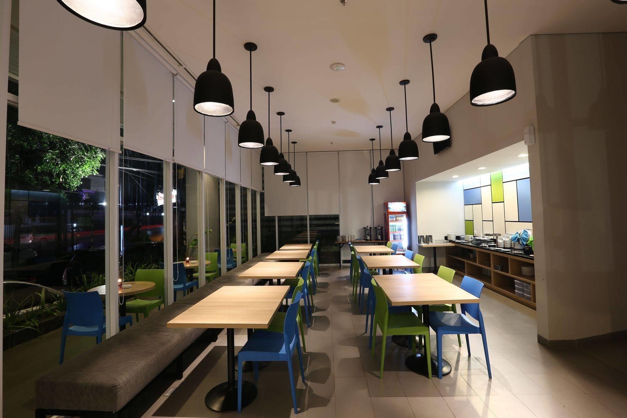 万隆锡奇特拉瑞姆酒店 外观 照片